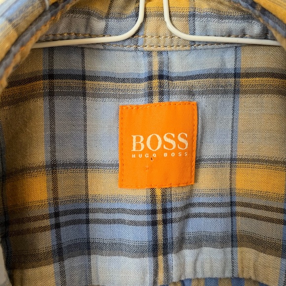 HUGO BOSS button down shirt - size M - EUC - Picture 2 of 2